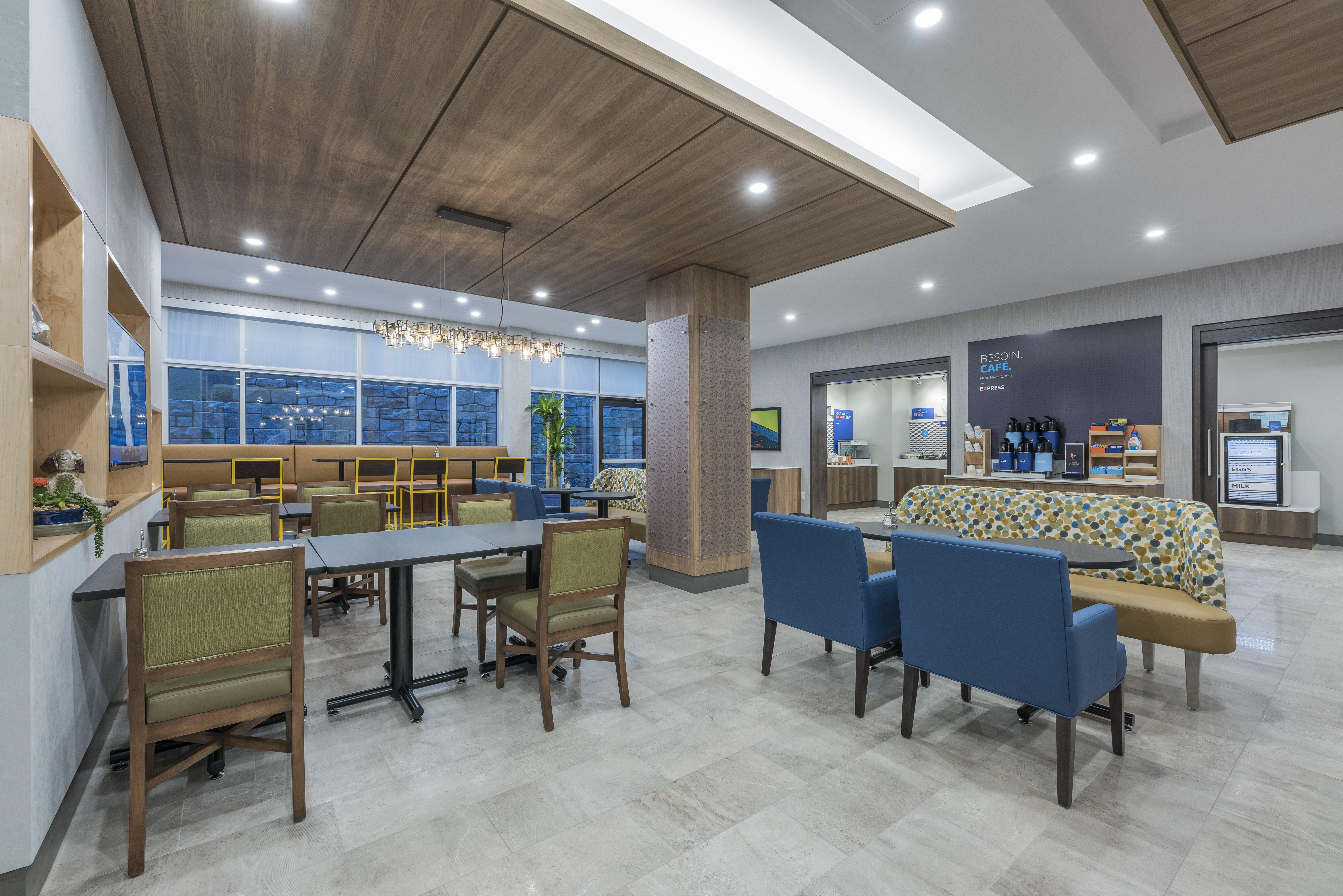 Holiday Inn Express & Suites Moncton By Ihg Zewnętrze zdjęcie
