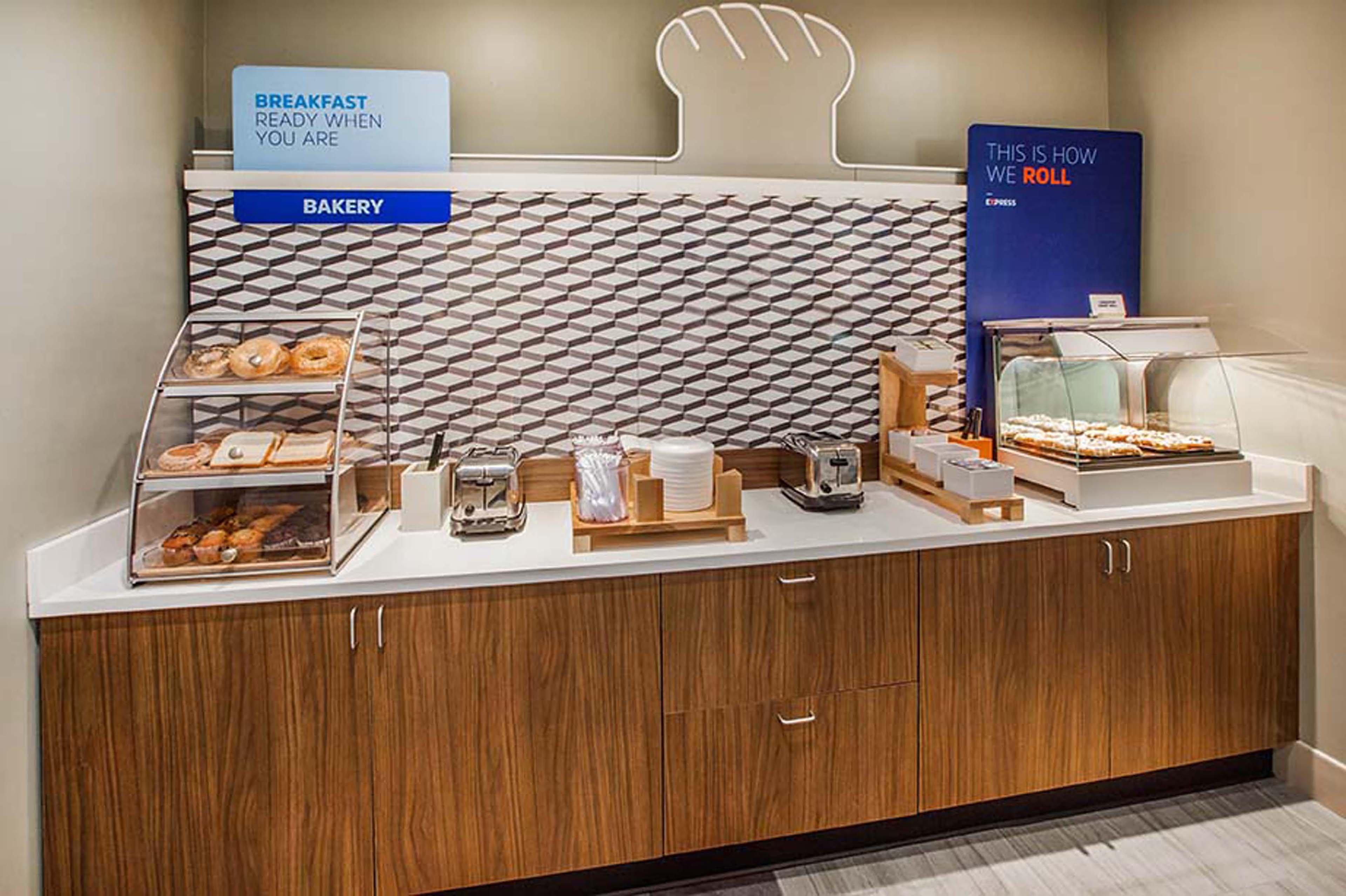 Holiday Inn Express & Suites Moncton By Ihg Zewnętrze zdjęcie